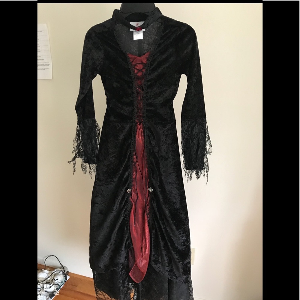 MAJOR SALE ON MY HALLOWEEN COSTUMES SEND OFFERS🎉